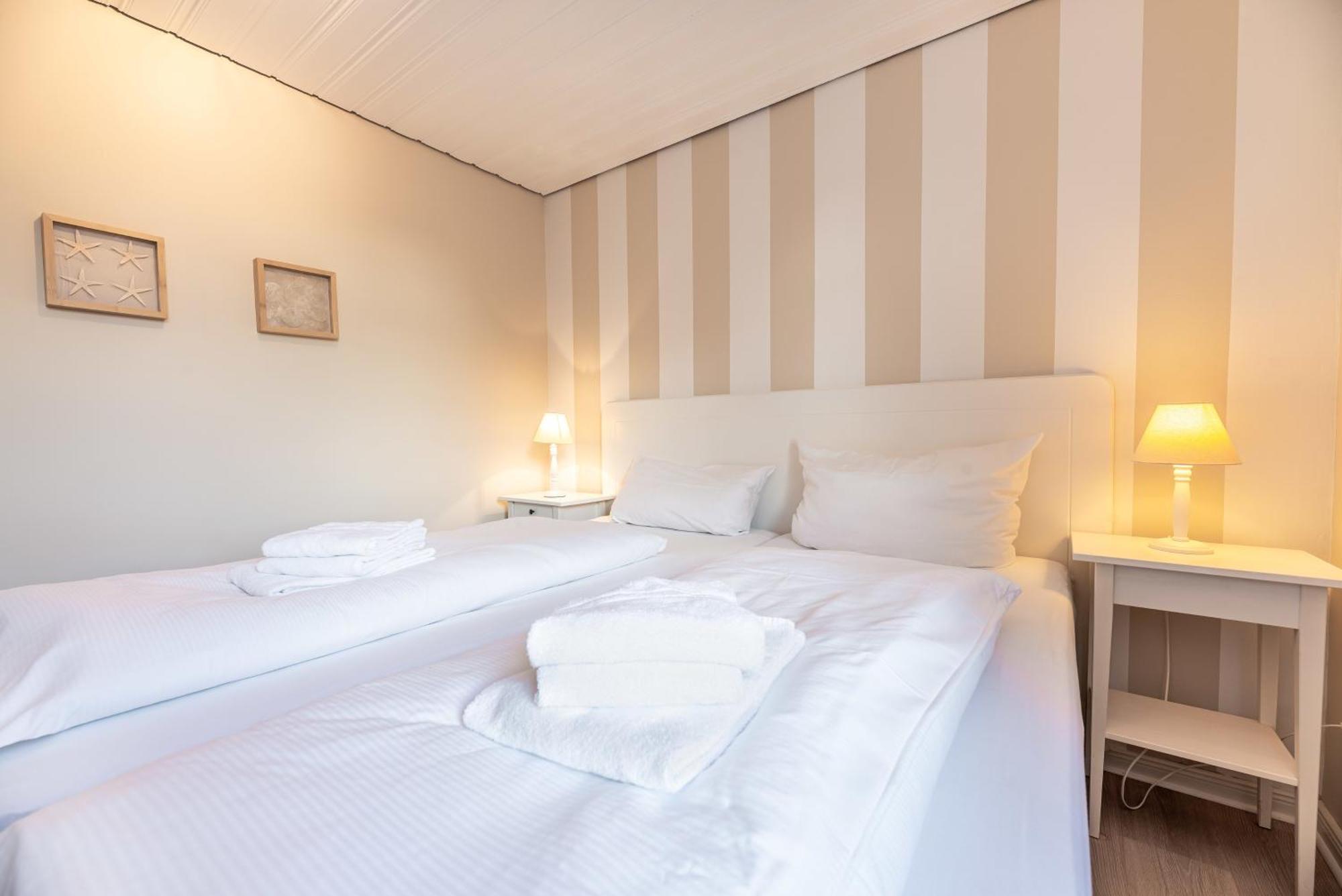 Landhaus Am Meer - Whg 3 Liinsand Utersum Esterno foto